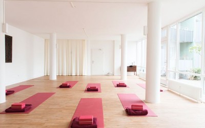 Neue Yoga Anfängerkurse ab April 2020